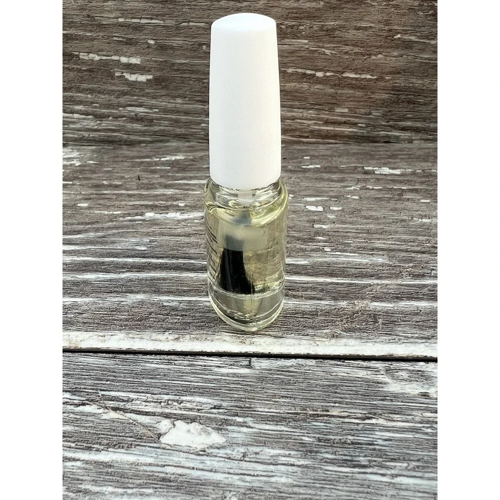 CND Solar Oil Nail Cuticle Care Conditioner 0.25 Fl Oz Travel Size Vitamin E New